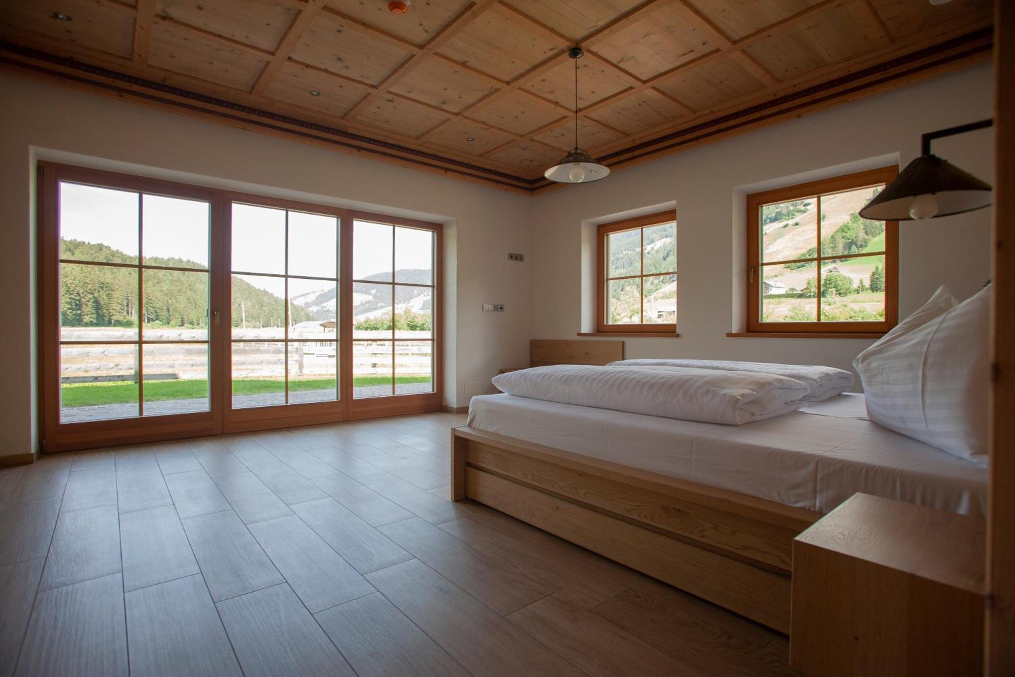 Peil Highend-Basic Apartments San Candido Eksteriør bilde